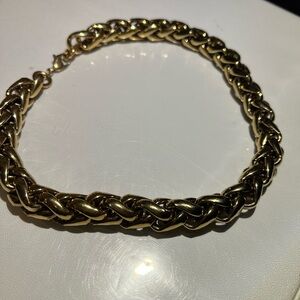 Elegant Gold Chain Bracelet